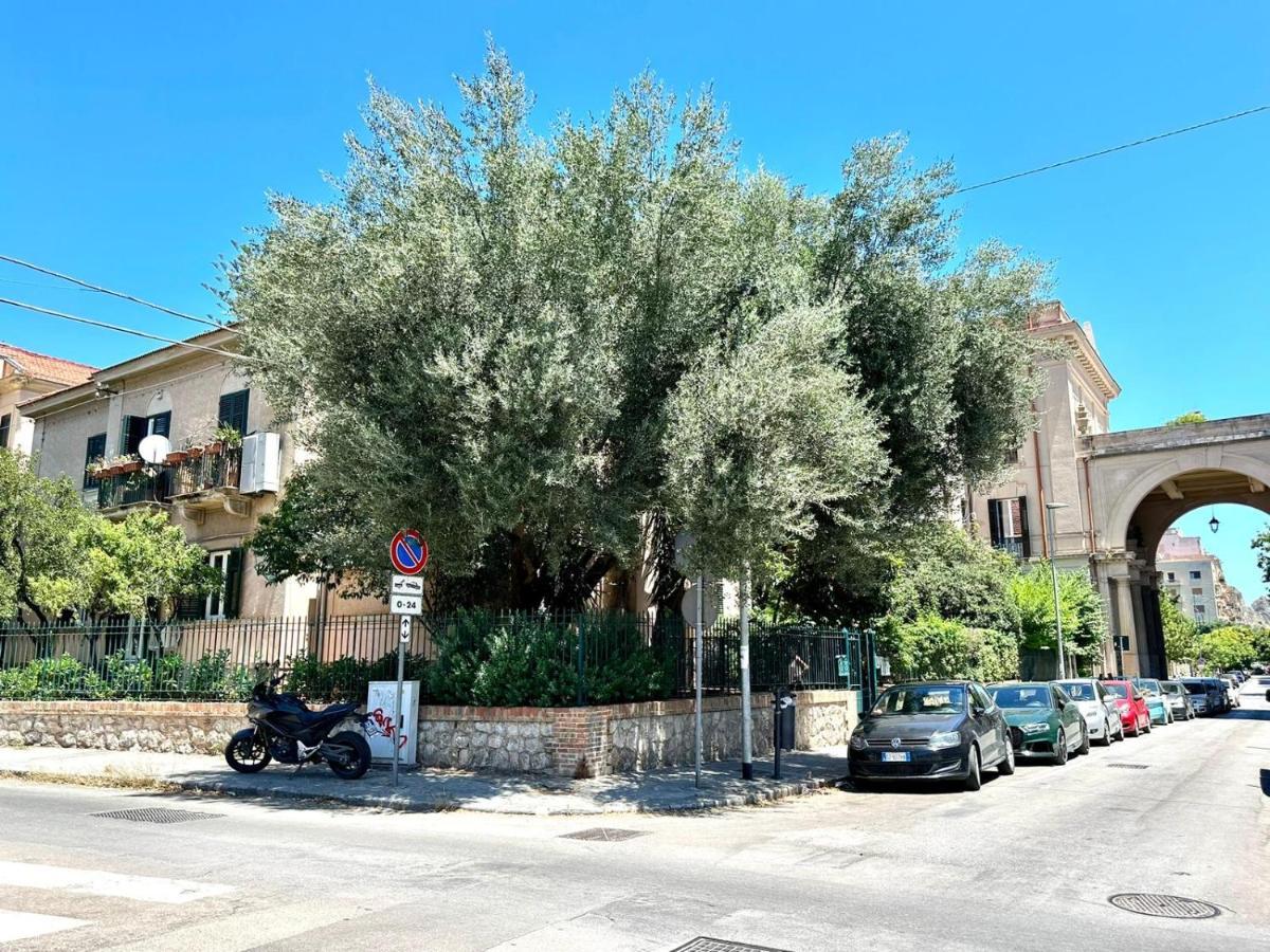 Ferienwohnung Matteotti Living And Garden Palermo Exterior foto